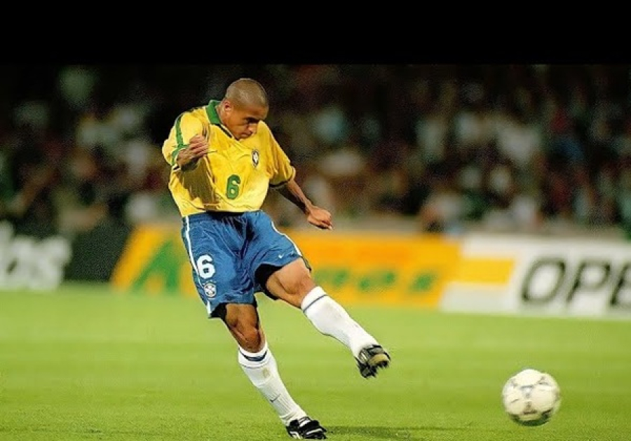 Roberto Carlos: o “ rei “ das laterais que revolucionou o futebol mundial